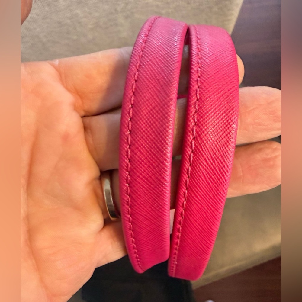 Michael Kors Black Tote with Pink Accents - Picture 5 of 9